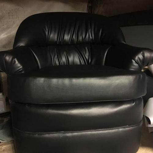 black-leather-chair